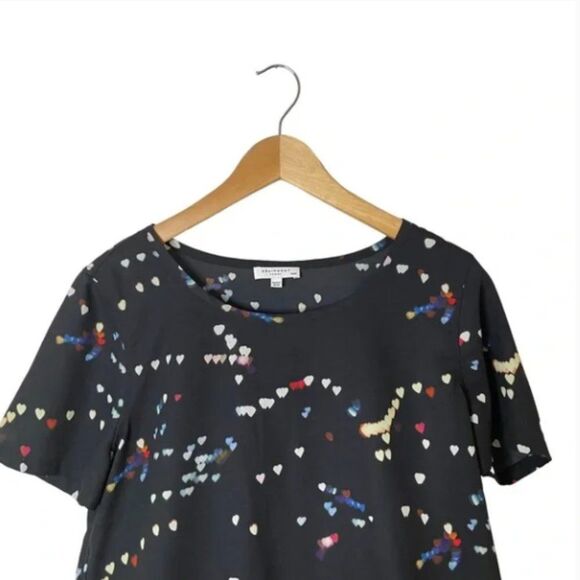 Equipment Hana Curved Hem Silk Top Size M | Luxury Minimalist Blouse - Picture 3 of 6